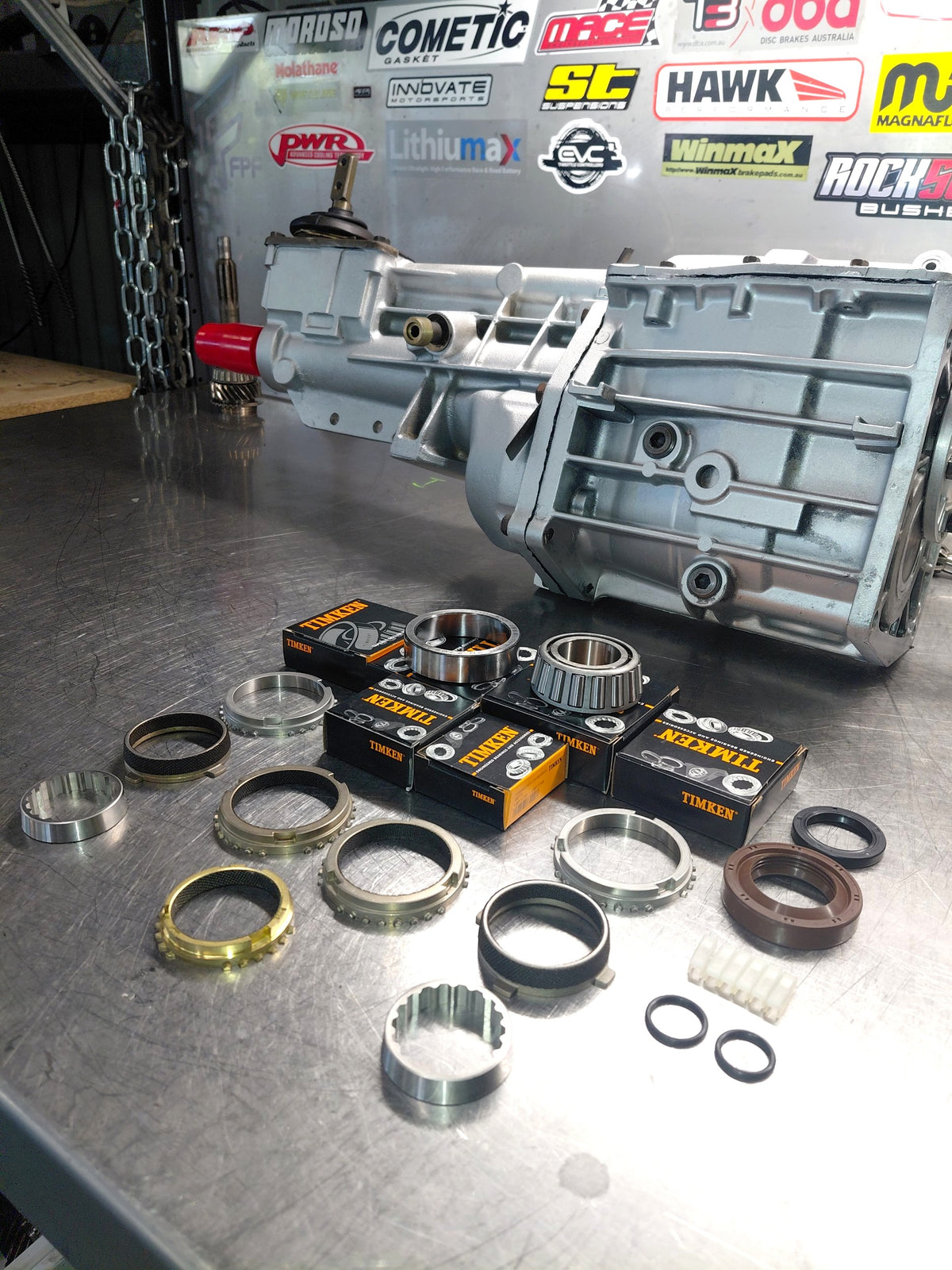 T5 World Class Rebuild Kit with Synchros. Suits Ford and Holden. - Racing Solutions